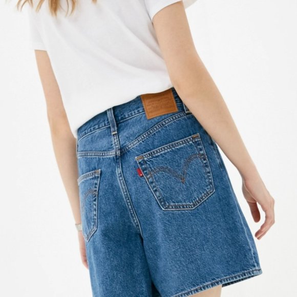 Levi's Ribcage Shorts - Picture 2 of 5